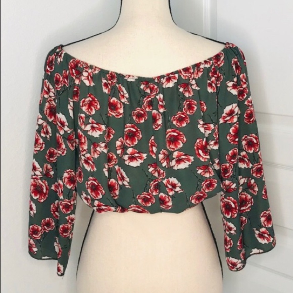 Ambiance Floral Off Shoulder Crop Top Size L